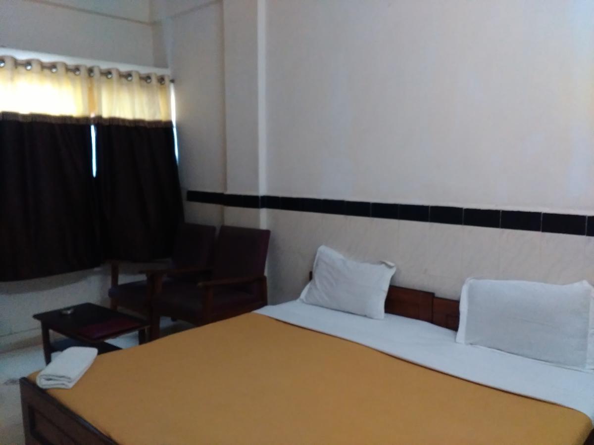 Diamond Hotel Daman Room photo